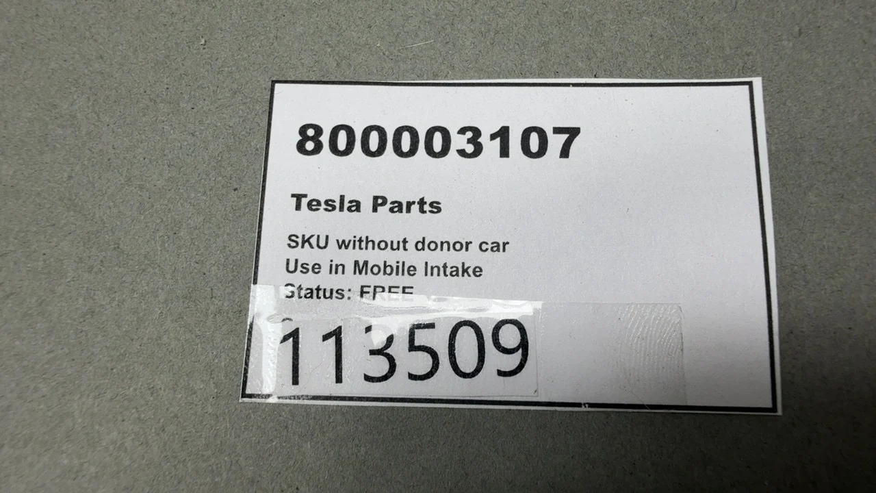 Tesla Model Y Parking Sensor PNT:PPSW 2020 PEARL WHITE