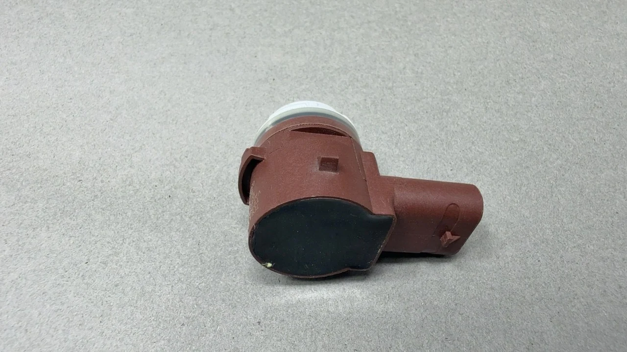Tesla Model Y Parking Sensor PNT:PPSW 2020 PEARL WHITE