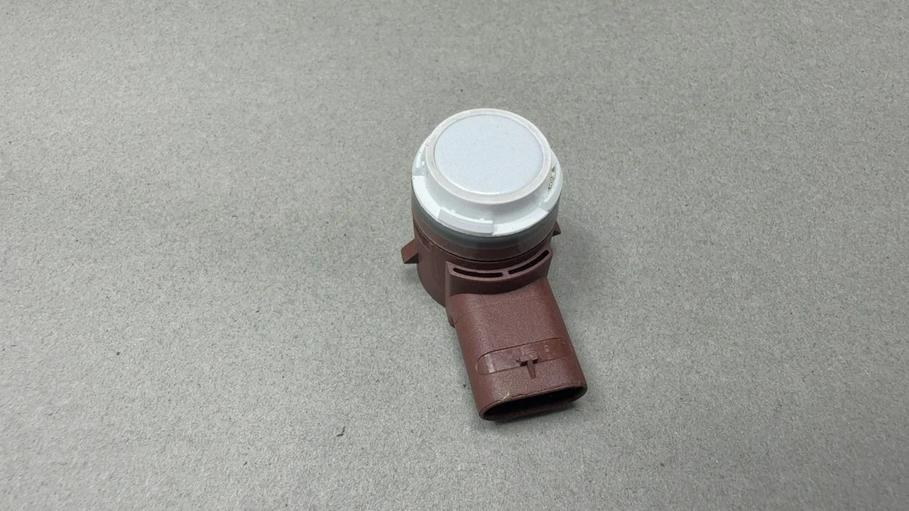 Tesla Model Y Parking Sensor PNT:PPSW 2020 PEARL WHITE