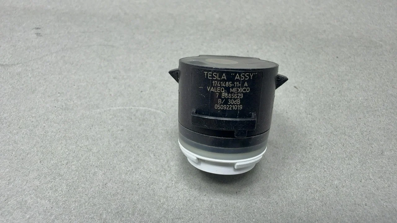 Tesla Model Y Parking Sensor PNT: PPSW White 2022