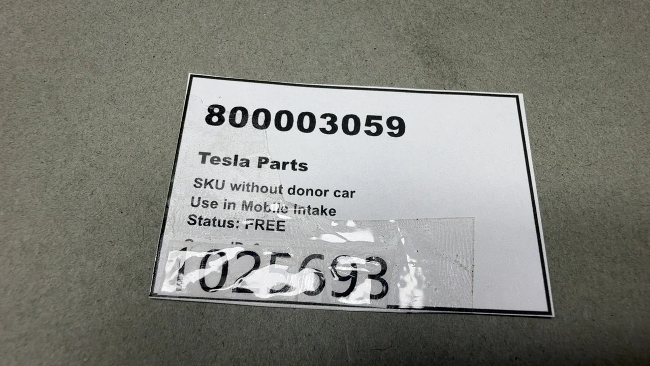 Tesla Model Y Parking Sensor PNT:PPRM 2020-2022 RED