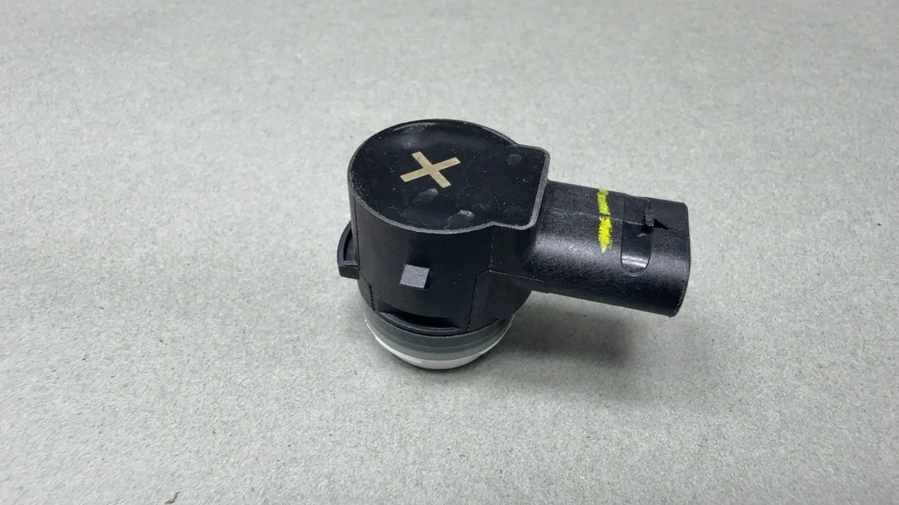 Tesla Model 3 17-23 Parking Sensor PNT: PPSW 2017-20 Pearl White