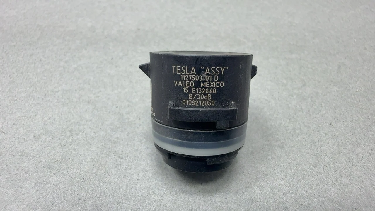 Tesla Model Y Parking Sensor PNT: PBSB Black 2020