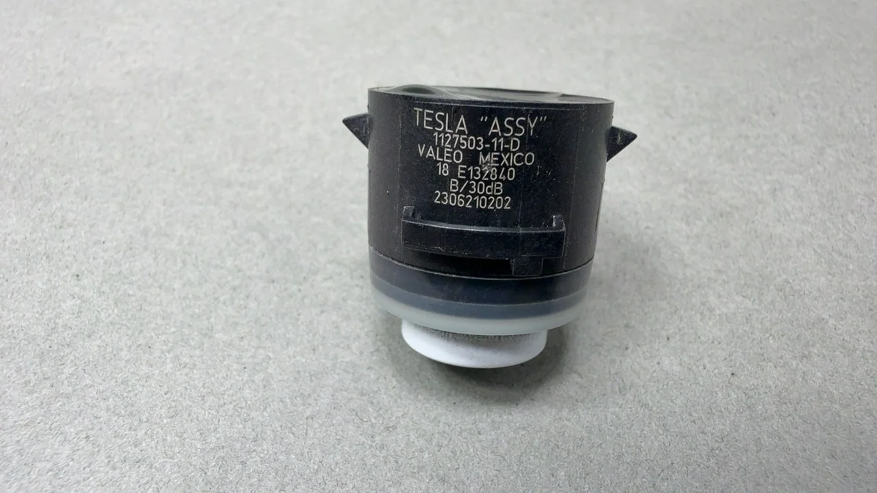 Tesla Model Y Parking Sensor 2020-2023 PNT:PPSW WHITE