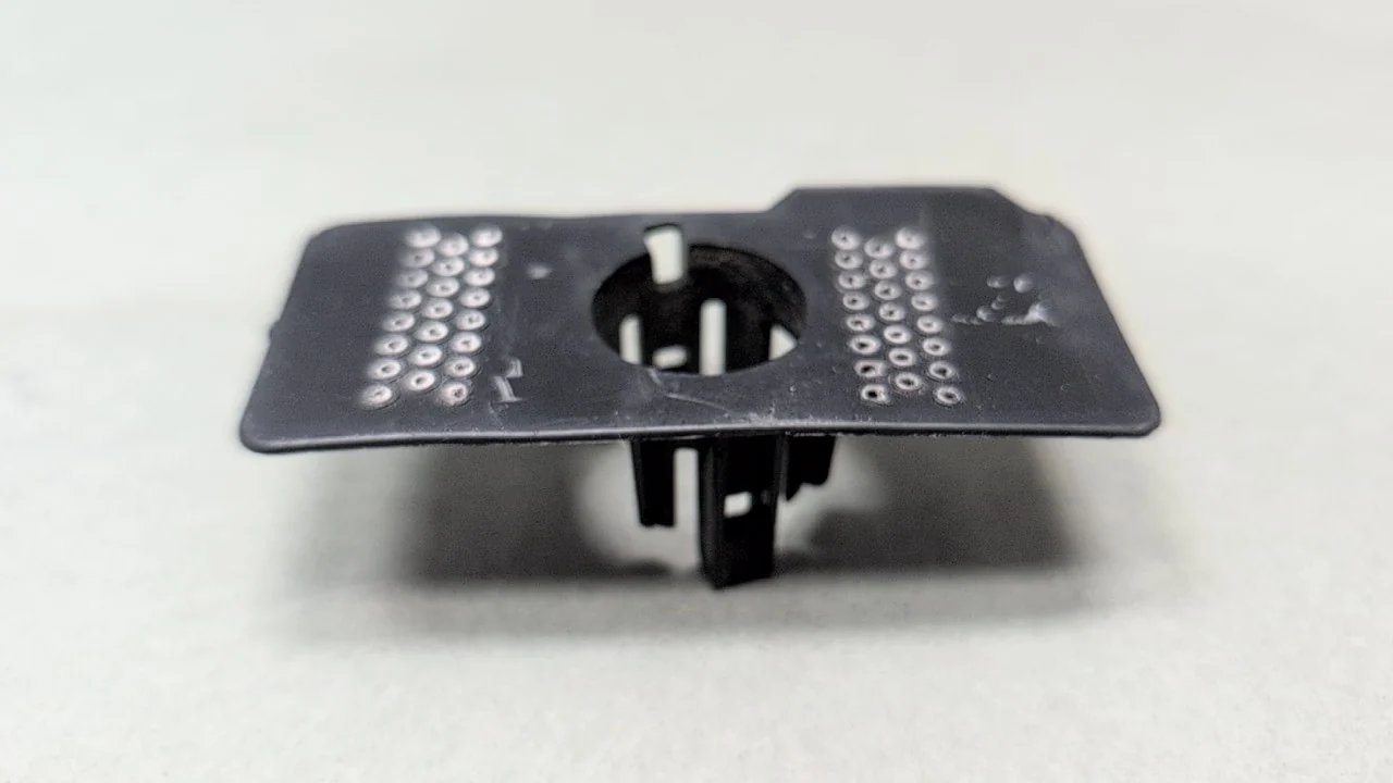 Tesla Model Y REAR FASCIA S8 PA RETAINER Bracket Holder