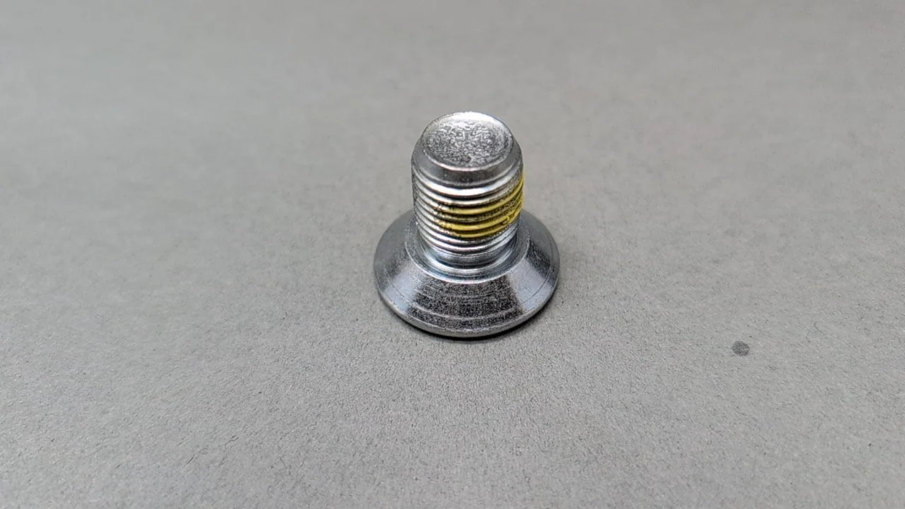 Tesla Model Y Steering wheel BOLT RC M16X1.5X26