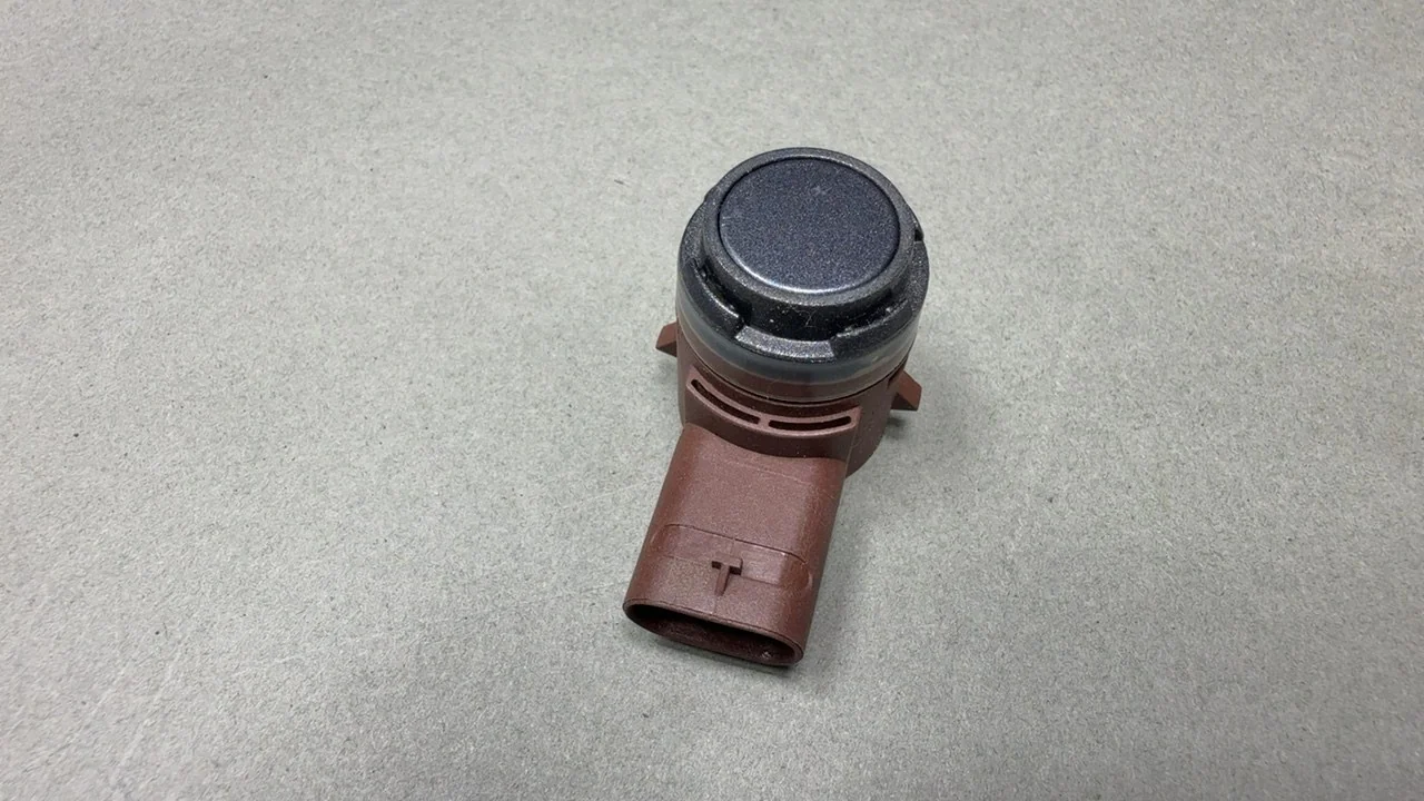 Tesla Model S Parking Sensor PNT:PMNG SILVER