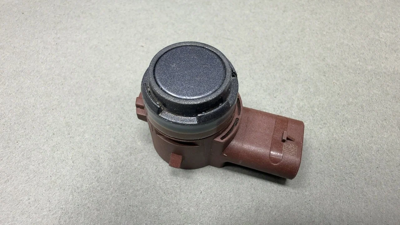 Tesla Model S Parking Sensor PNT:PMNG SILVER