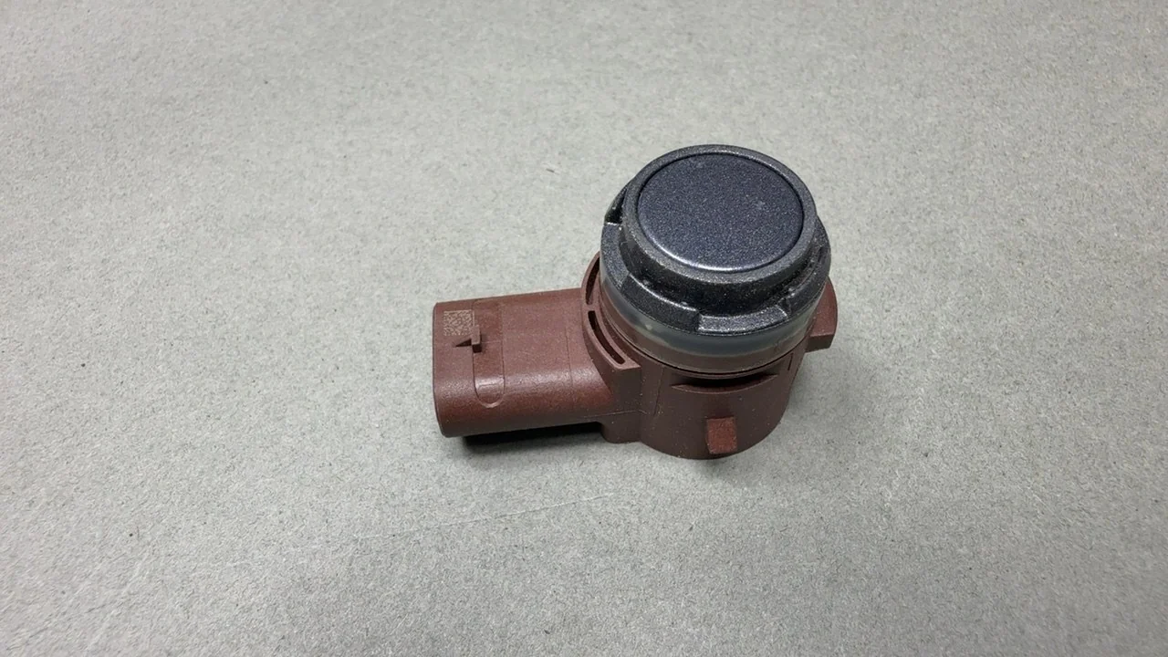 Tesla Model S Parking Sensor PNT:PMNG SILVER