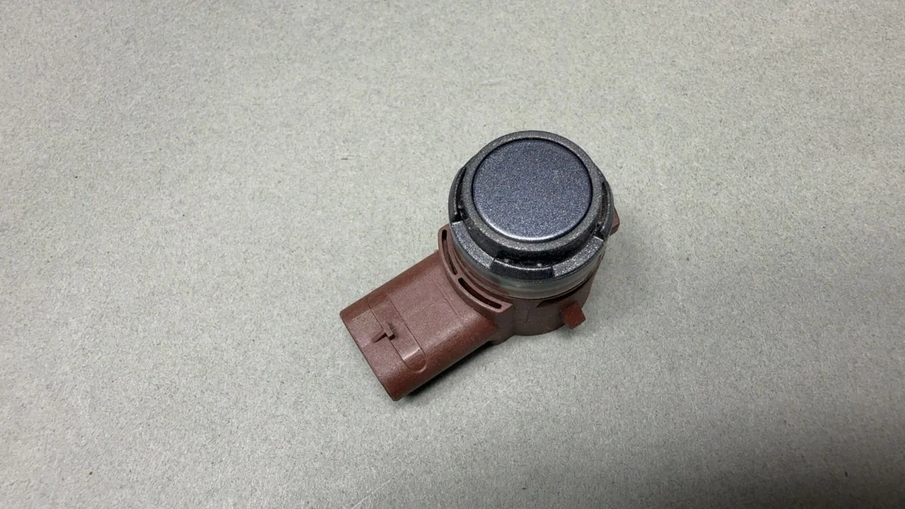 Tesla Model S Parking Sensor PNT:PMNG SILVER