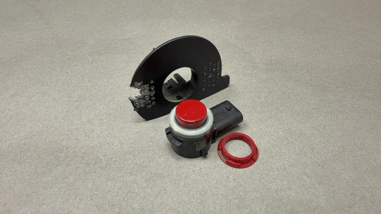 Tesla Model Y Parking Sensor PNT:PPRM 2020-2022 RED