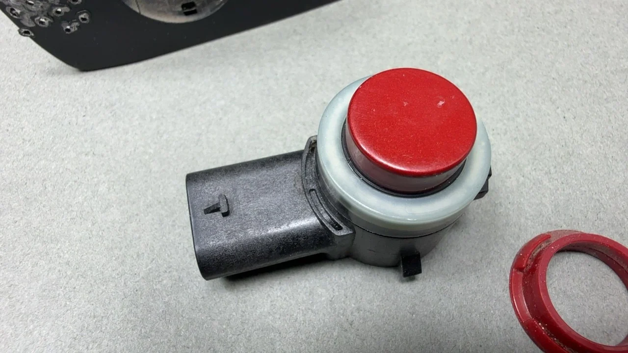 Tesla Model Y Parking Sensor PNT:PPRM 2020-2022 RED