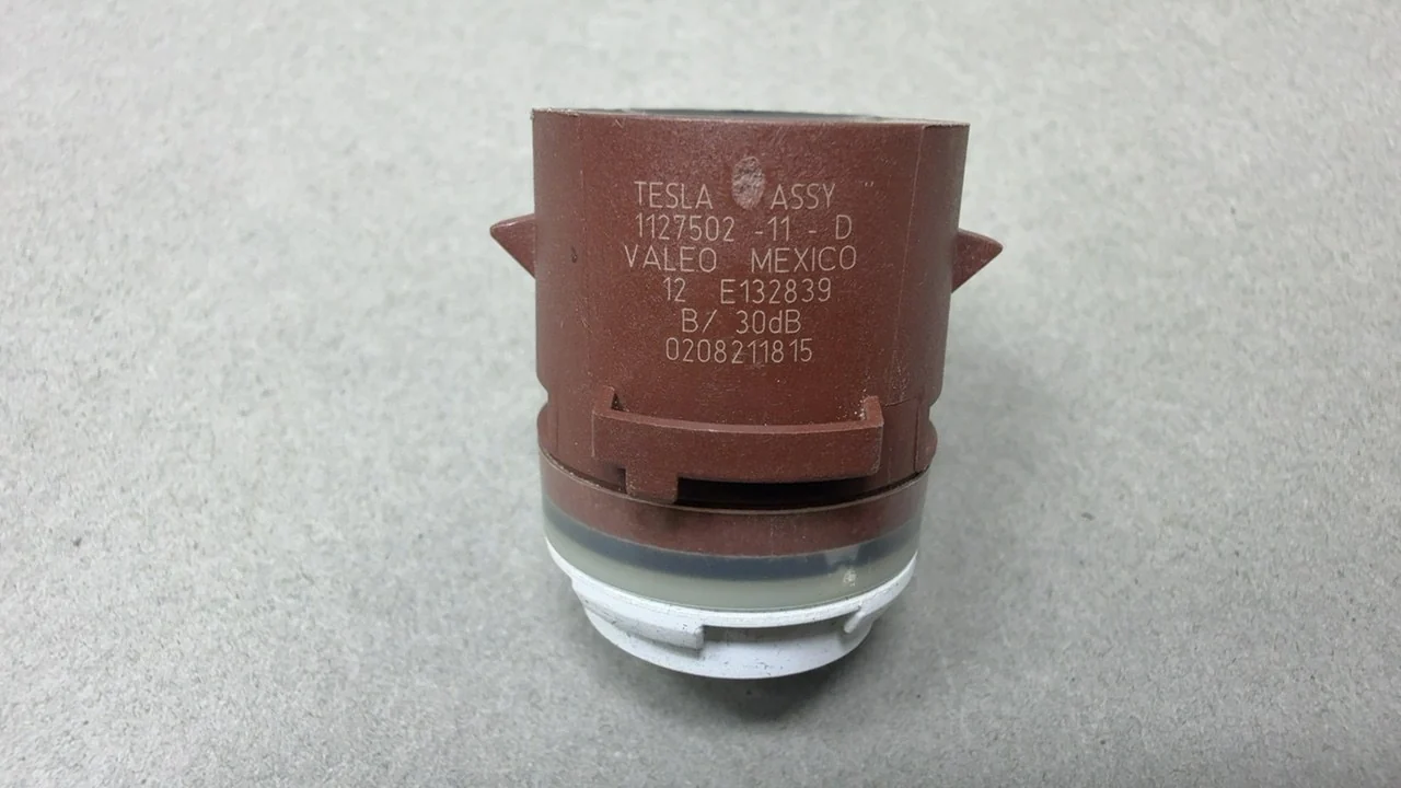 Tesla Model S Parking Sensor PNT:PPSW 2020 PEARL WHITE