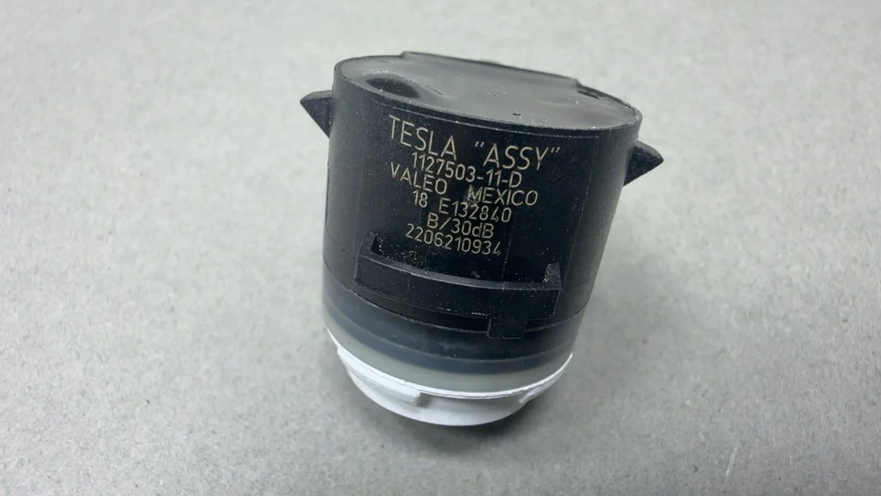 Tesla Model 3 Parking Sensor 2018 PNT:PPSW WHITE